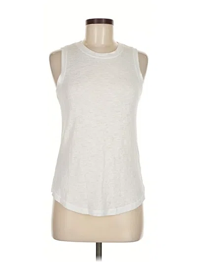 Pre-owned Athleta Sleeveless T-shirt In Silver