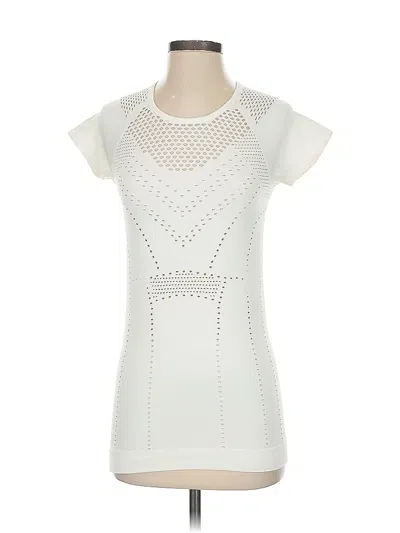 Pre-owned Athleta Sleeveless T-shirt In White