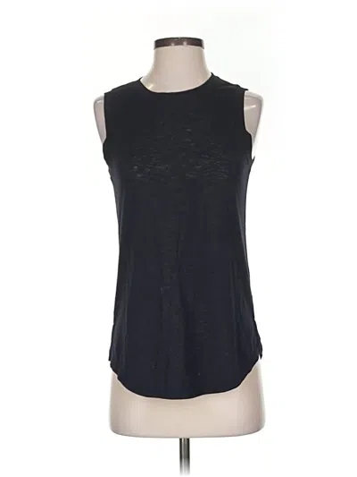 Pre-owned Athleta Sleeveless T-shirt In Black