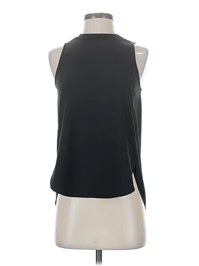 Pre-owned Athleta Sleeveless T-shirt In Black