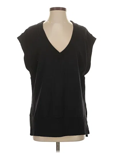 Pre-owned Athleta Sleeveless T-shirt In Black