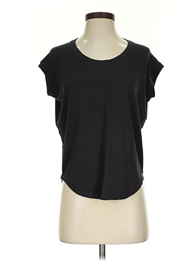 Pre-owned Athleta Sleeveless T-shirt In Black