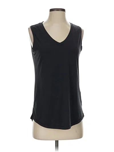Pre-owned Athleta Sleeveless T-shirt In Black