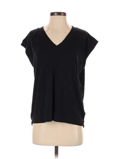 Pre-owned Athleta Sleeveless T-shirt In Black