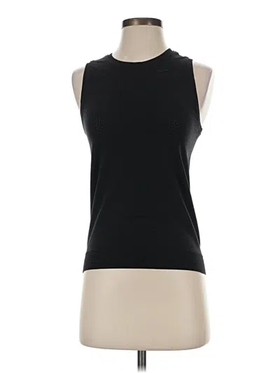 Pre-owned Athleta Sleeveless T-shirt In Black