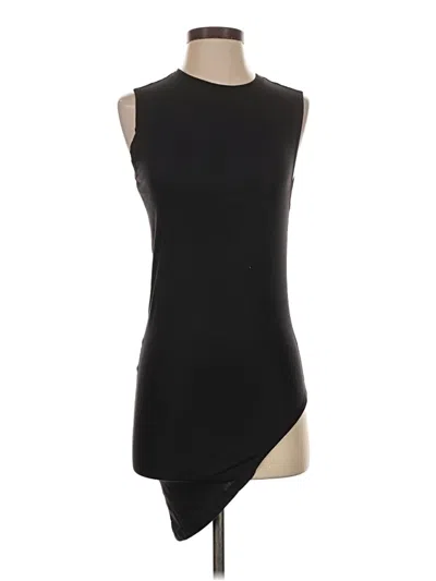 Pre-owned Athleta Sleeveless T-shirt In Black