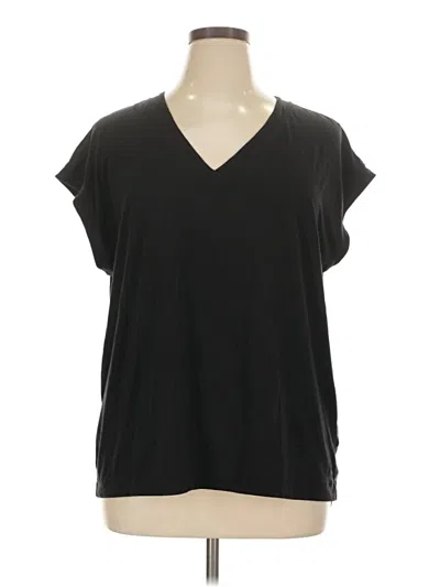 Pre-owned Athleta Sleeveless T-shirt In Black