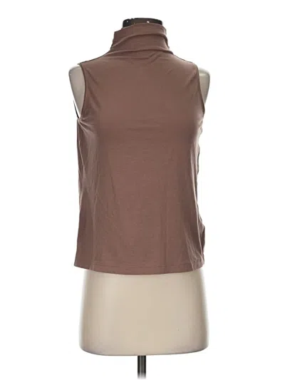 Pre-owned Athleta Sleeveless T-shirt In Brown