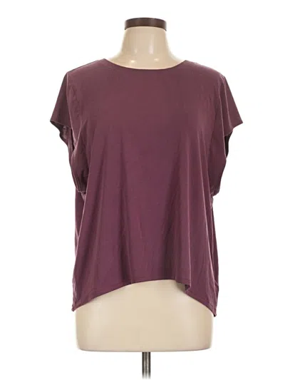 Pre-owned Athleta Sleeveless T-shirt In Burgundy