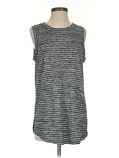 Pre-owned Athleta Sleeveless T-shirt In Gray