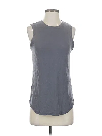 Pre-owned Athleta Sleeveless T-shirt In Gray