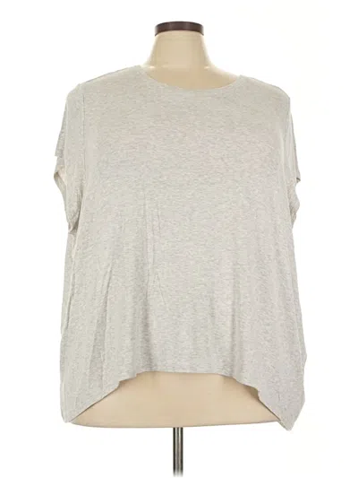 Pre-owned Athleta Sleeveless T-shirt In Gray