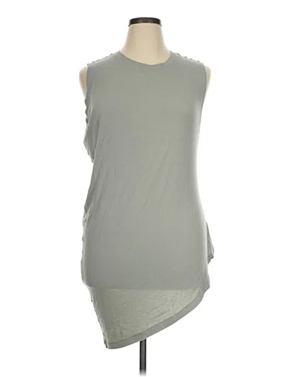 Pre-owned Athleta Sleeveless T-shirt In Gray