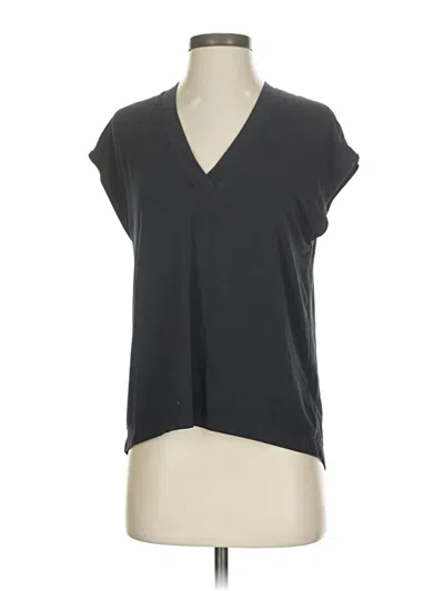 Pre-owned Athleta Sleeveless T-shirt In Gray