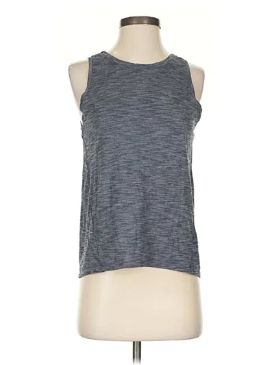 Pre-owned Athleta Sleeveless T-shirt In Gray