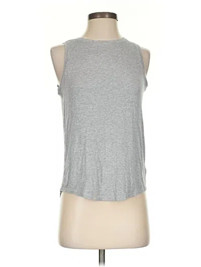 Pre-owned Athleta Sleeveless T-shirt In Gray