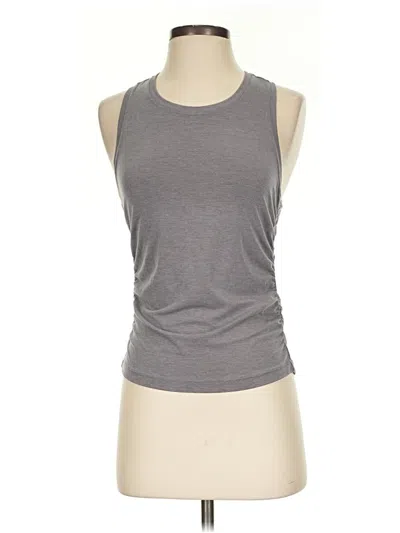 Pre-owned Athleta Sleeveless T-shirt In Gray