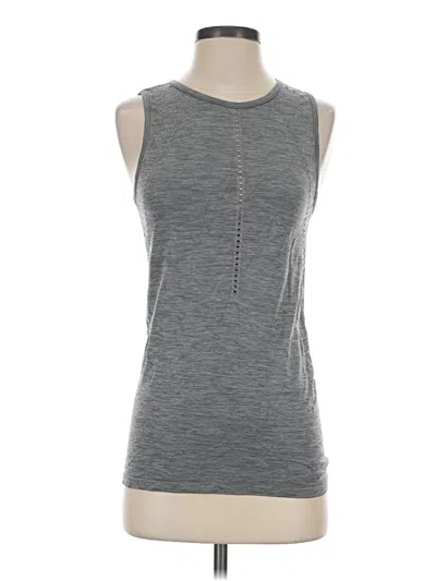 Pre-owned Athleta Sleeveless T-shirt In Gray