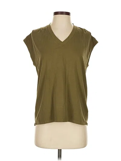 Pre-owned Athleta Sleeveless T-shirt In Green