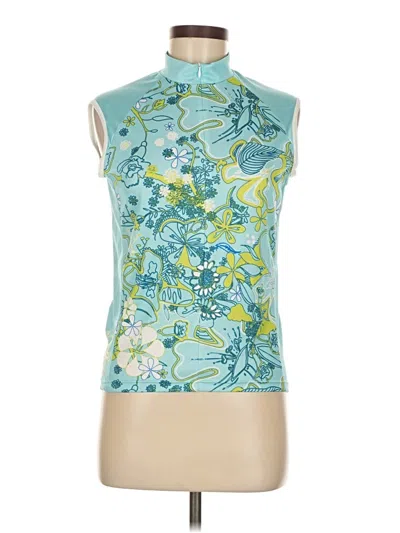 Pre-owned Athleta Sleeveless T-shirt In Green