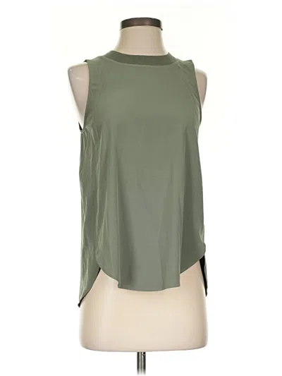 Pre-owned Athleta Sleeveless T-shirt In Green