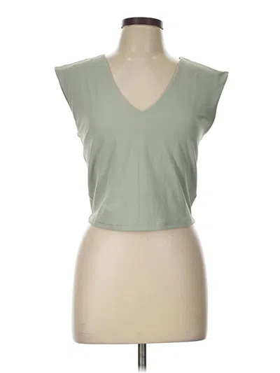 Pre-owned Athleta Sleeveless T-shirt In Green