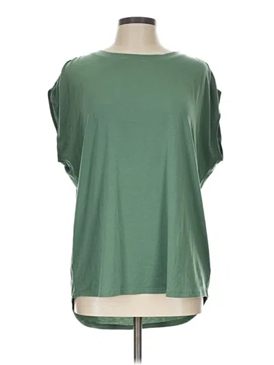 Pre-owned Athleta Sleeveless T-shirt In Green