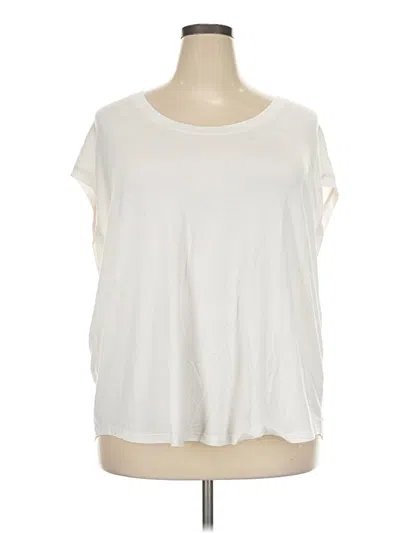 Pre-owned Athleta Sleeveless T-shirt In Ivory