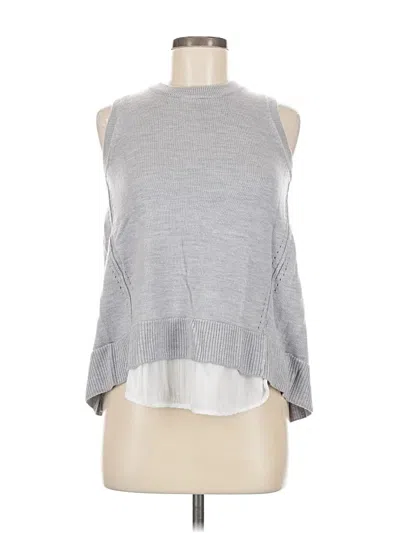 Pre-owned Athleta Sleeveless T-shirt In Silver