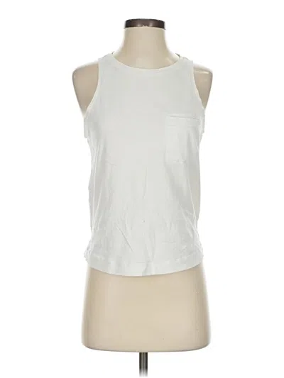 Pre-owned Athleta Sleeveless T-shirt In Silver