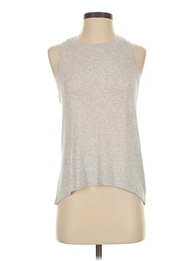 Pre-owned Athleta Sleeveless T-shirt In Silver