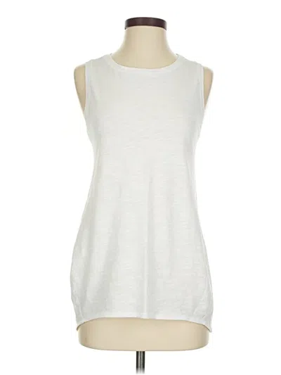 Pre-owned Athleta Sleeveless T-shirt In Silver