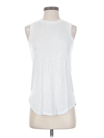 Pre-owned Athleta Sleeveless T-shirt In Silver
