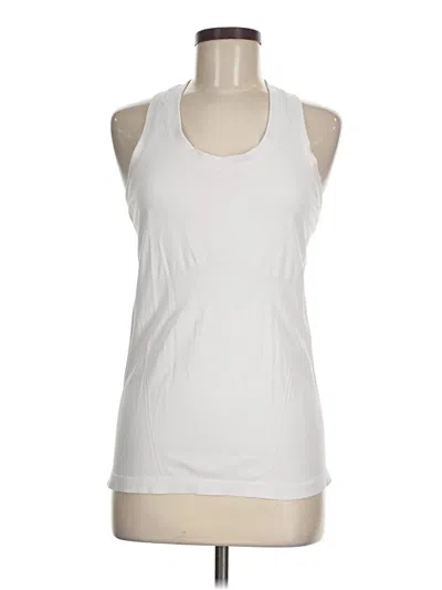 Pre-owned Athleta Sleeveless T-shirt In White