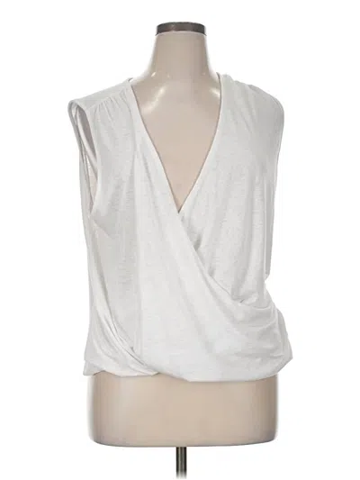 Pre-owned Athleta Sleeveless T-shirt In White