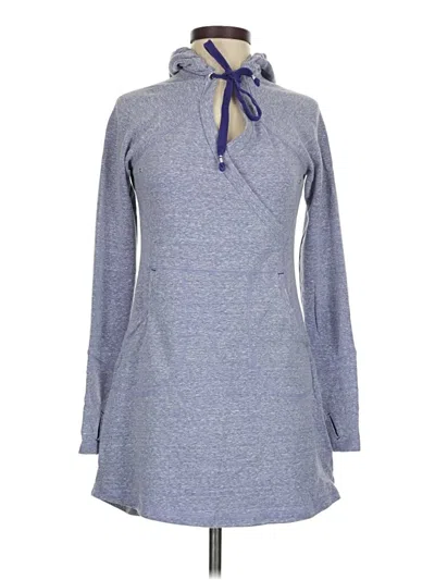 Pre-owned Athleta Sweatshirt In Blue