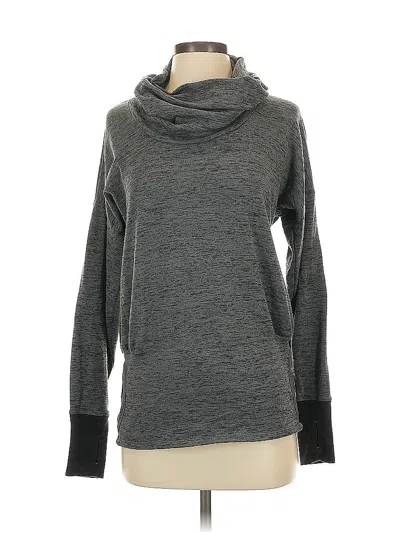 Pre-owned Athleta Sweatshirt In Gray