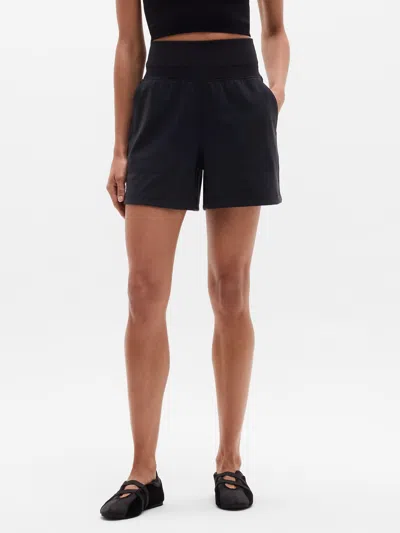 Athleta Venice 5" Short In Black