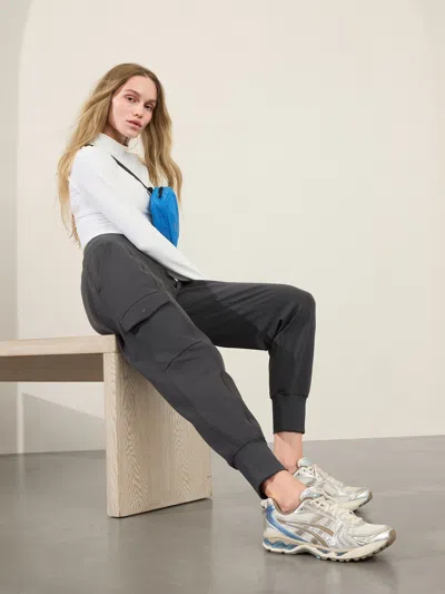 Athleta Venice High Rise Cargo Jogger In Black Sand