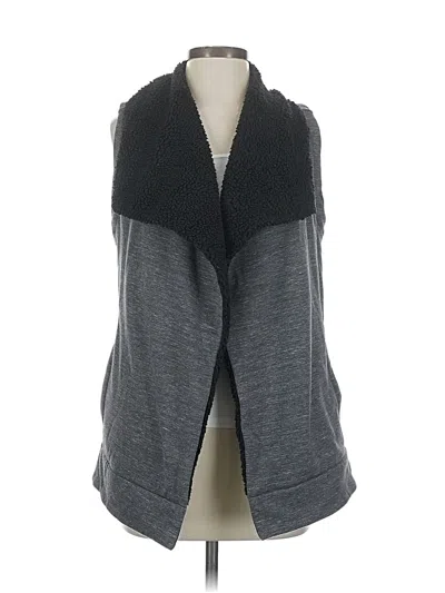 Pre-owned Athleta Vest In Gray