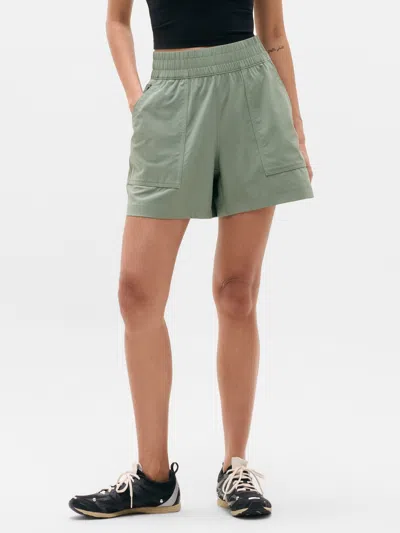 Athleta Wayfind High Rise 5" Short In Green