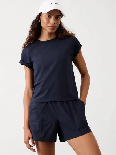 Athleta Wayfind Short In Navy