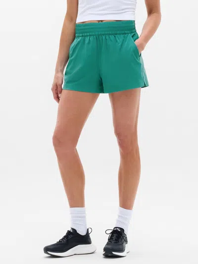 Athleta Weekender High Rise 3" Run Short In Green