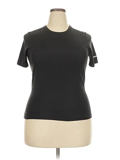 Pre-owned Athletic Works Active T-shirt In Black