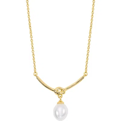 Athra Luxe Faux Pearl Pendant Necklace In Gold