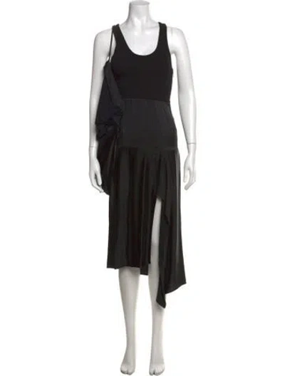 Pre-owned Atlein Scoop Neck Midi Length Dress In Black