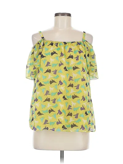 Pre-owned Attention Sleeveless Blouse In Yellow
