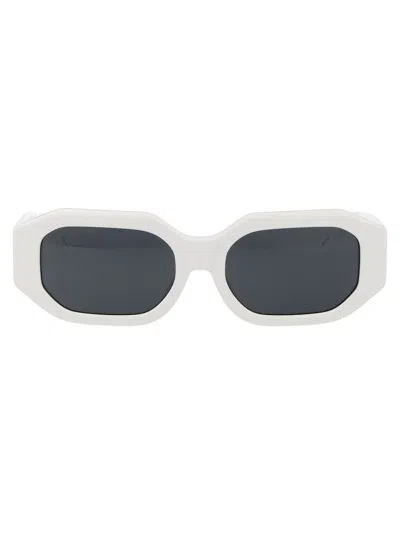 Attico Blake Rectangle-frame Sunglasses In Weiss