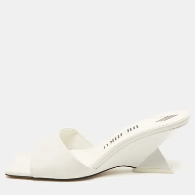 Pre-owned Attico Cheope Size 40 White Leather Slide Sandals