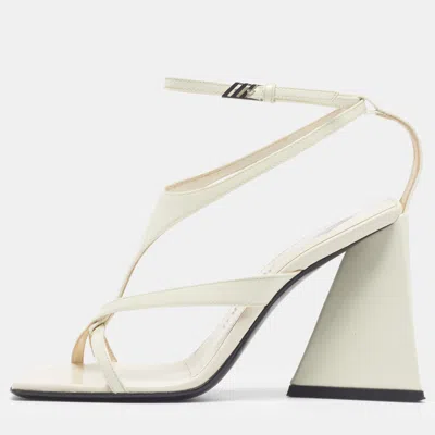 Pre-owned Attico Devon Size 35 Cream Patent Leather Ankle Strap Sandals In White
